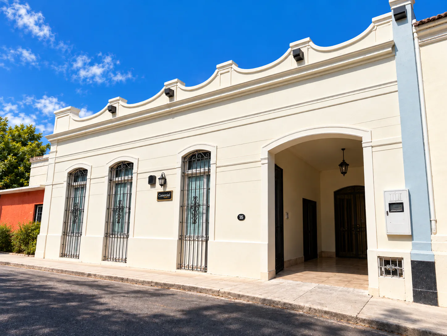Fachada del contact center Converziia en Mérida